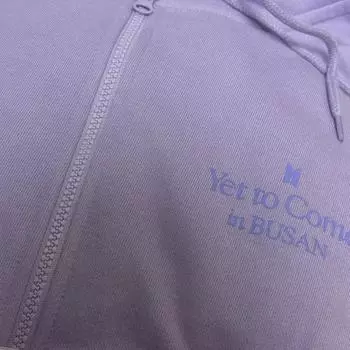 Пуленепробиваемый еще не прибыл в Пусане с капюшоном и молнией