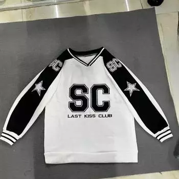 Пуловер с длинными рукавами и V-образным вырезом в европейском и американском стиле для девушек, универсальный топ в стиле хип-хоп с буквенно-цифровым принтом S белый