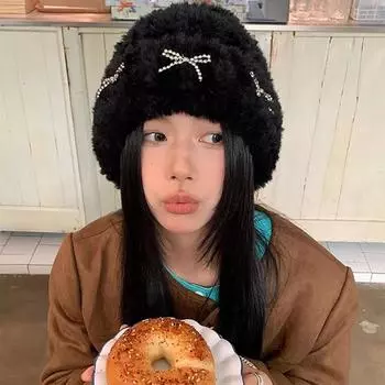 Пушистая вязаная шапка теплая милая пушистая вязаная шапка стильная женская простая теплая свободный размер маленькое лицо популярная классика осень зима