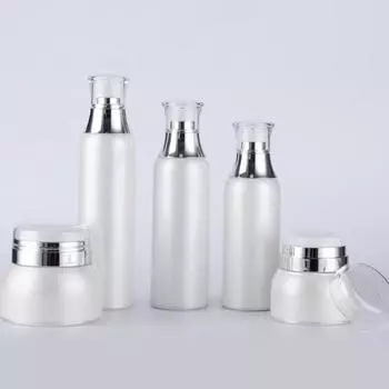 Пустая бутылка для шампуня, пыленепроницаемая, широкое применение, легко носить с собой, удобный пустой дозатор для геля, многоразовая бутылка для лосьона для девочек 50ML