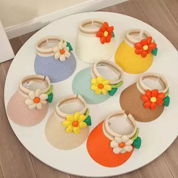 Пустой цилиндр, сладкий и милый цветок, зонтик с большими полями для маленьких девочек