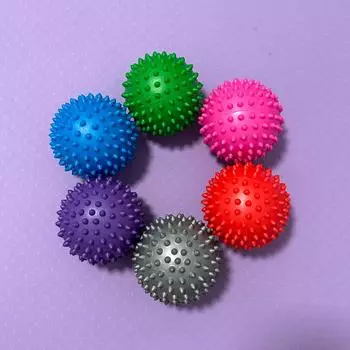 ПВХ Материал 9,5 см ПВХ Мяч-ежик для массажа стопы Акупунктурный мяч для захвата фасции Мяч для йоги Мяч-ежик красный
