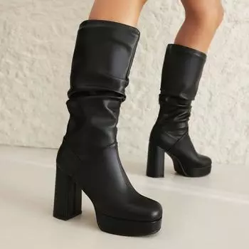 Q/Женские ботинки на высоком каблуке, осенне-зимний новый минималистичный темперамент, однотонная водонепроницаемая платформа, толстый каблук, ботинки большого размера 35 чёрный