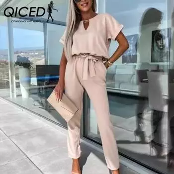 QICED Комбинезон из медной трубы с V-образным вырезом и коротким рукавом, комбинезон с декоративным поясом, брюки «девять четвертей» S чёрный