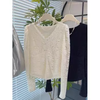 Qooth Женская осень-зима, новый бархатный трикотажный свитер с кружевом, стильная толстая внутренняя рубашка с V-образным вырезом QT2476 one size бежевый