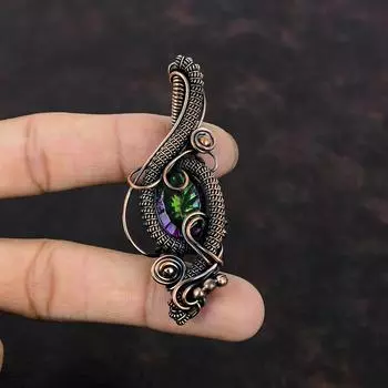 Радужный мистический топаз Кулон Медная проволока Кулон Дизайнерский кулон Медные украшения ручной работы Подарок для нее Ювелирные изделия из драгоценных камней в проволочной обертке