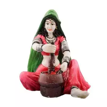 Раджастанская женщина, перемалывающая чили, статуэтка, полирезиновая статуя (12,5 см x 10 см x 15 см, зеленый и оранжевый)