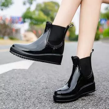 Rain shoes fashion women s versatile waterproof rain boots short women s adult thickened water shoes Martin rubber shoes boots 35 чёрный