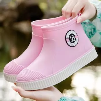 Rain shoes men s and women s short non-slip and waterproof fashion rain boots fleece thermal rubber shoes kitchen work short water shoes 36 розовый