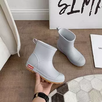 Rain shoes women s medium tube versatile casual trendy men s rain boots non-slip and wear-resistant fashion warm outer water boots overshoes 36
