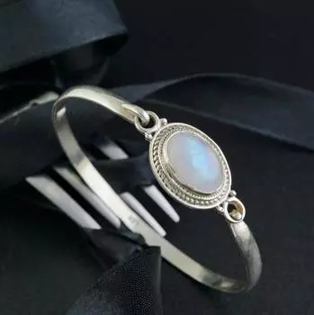 Rainbow Moonstone silver open bangle, White stone Oval Cabochon June birthstone bracelet for women circumference 17 cm 17CM белый