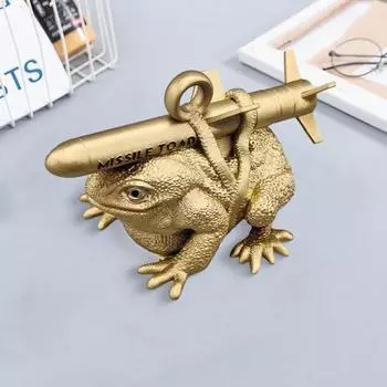 Ракеты Фигурка жабы Садовая ракета Зеленая золотая лягушка Статуэтка из смолы Управляемые ракеты Скульптура животного Для помещений На открытом воздухе Украшение для газона Орнамент