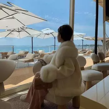 Ранний снег, пролог, осень и зима, лисья шуба, кашемир, двусторонняя шуба из нифура, пальто, норковый мех, интеллектуал, милая красавица S белый