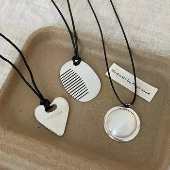 Расческа Любовь Металлический Кулон Длинный Черный Веревка Ожерелье Женское Ретро Легкое Роскошное Элегантное Модное Универсальное Ожерелье Цепь Свитера