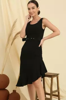 Расклешенная сторона, пояс на талии, платье из крепа на подкладке