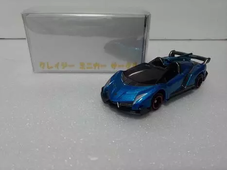 Распроданный Tomica без оригинальной коробки Lamborghini Veneno Roadster Metallic Blue Crazy Mini Car Circle с чехлом и белой коробкой, отправленный с Amazon