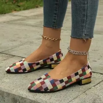 Распродажа модной женской обуви Брендовые туфли-лодочки Slip on Женские туфли-лодочки с острым носком Разноцветные туфли с неглубоким носом Квадратные каблуки Повседневные профессиональные туфли-лодочки 35