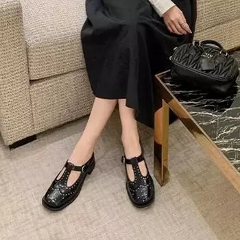 Распродажа Женская обувь с пряжкой на ремешке Женские туфли на высоком каблуке Модные туфли-лодочки с заклепками для платьев Женские новые туфли на каблуках с круглым носком Женские туфли Zapatos 35 чёрный