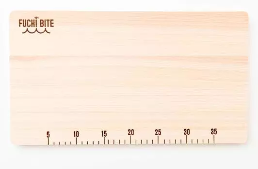 Разделочная доска FUCHIBITE с чешуей кипариса