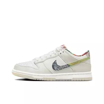 Разноцветные детские кроссовки Nike Dunk Low GS Paisley White Diffused-Blue Mystic-Red FN8913-141 35.5