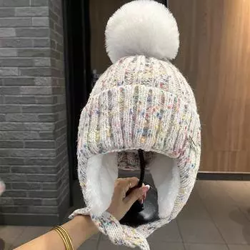 Разноцветные шапки-ушанки Милые и симпатичные детские шапки из шерсти с комками шерсти Женские зимние плюшевые утолщенные теплые вязаные шапки Для женщин average size 55-60cm