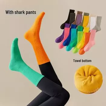 Разноцветные женские носки для йоги и танцев: Толстое полотенце с нижней средней трубкой для спорта и фитнеса. Идеально сочетается с брюками Shark. Модно и удобно! One Size