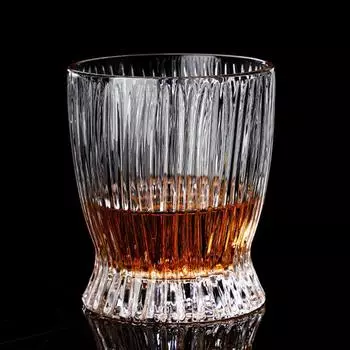Разные стеклянные бокалы Европейский стиль Хрустальный стакан для виски Домашние пивные бокалы Креативный стиль Инс Ликерный бокал Барные питьевые принадлежности 1pcs