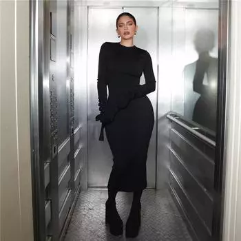 Ребристое однотонное обтягивающее платье средней длины с длинными рукавами и квадратным вырезом, черное осеннее сексуальное вечернее платье, элегантное женское платье, длинные платья L чёрный