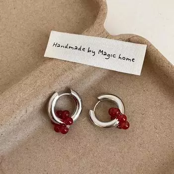 Red Beaded Flower Ear Buckle Female Design Sense Unique Personality Exquisite Elegant Fashion Commuter Versatile Earrings