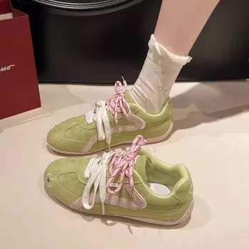 Red flat-bottomed German training shoes women s 2025 new retro versatile comfortable and light color matching casual sports Forrest Gump shoes 35