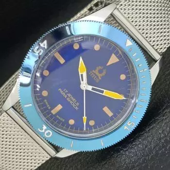 REFURBISHED TITUS SWISS MENS 40MM TURNABLE BEZEL BLUE DIAL WATCH a432729-2 R113-a432729