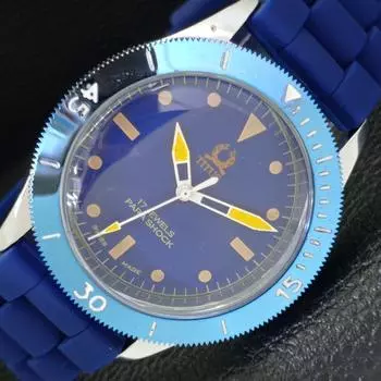 REFURBISHED TITUS SWISS MENS 40MM TURNABLE BEZEL BLUE DIAL WATCH a432739-2 R113-a432739