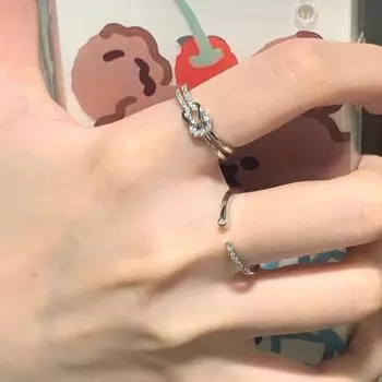 Регулируемое тонкое индивидуальное новое трендовое подарочное гипоаллергенное кольцо на палец со стразами и инкрустацией B