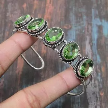 Регулируемый браслет-манжета из стерлингового серебра 925 пробы с драгоценным камнем цаворит ручной работы Adjustable зелёный