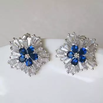 Рекомендуемые, Милые и Прохладные Серьги-гвоздики Снежинки с Цирконом для Женщин, Креативные Рождественские Серьги и Подарок-серьги