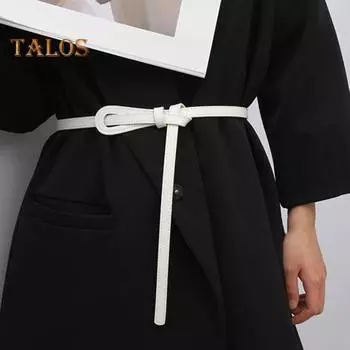 Ремень из искусственной кожи с завязанным узором. Простой универсальный пояс из искусственной кожи. Модный аксессуар. белый