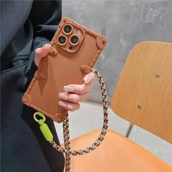 Ремешок через плечо с квадратным противоударным чехлом для телефона с подушкой безопасности для iPhone 15 11 12 13 14 ProMax Plus XS XR Ретро текстурированный мягкий чехол iPhone 14 коричневый