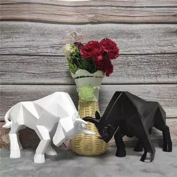 Resin Sculpture Bear Statue Resin Home Decor Bears Statues Animal Nordic Figurine Decoration Home Decoration Accessories Modern красный