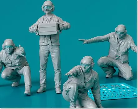 Reskit Aircraft Carrier Aircraft Maintenance Person Aircraft Left Side Pose 4 шт. 3D-принтерный комплект 1/48 RSKF48-0027