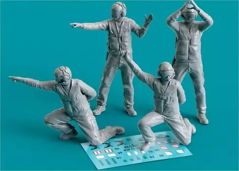 Reskit Aircraft Carrier Catapult Crew Plane Right Side Pose 4 Pieces 3D Printer Kit 1/32 RSKF32-0025