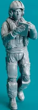 Reskit France Mirage 2000 Male Pilot Standing Type 1 3D Printer Kit 1/72 RSKF72-0012