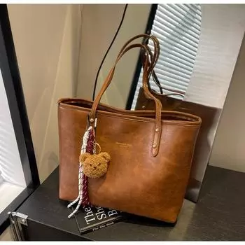 Retro bag women s large-capacity 2024 new autumn and winter versatile simple shoulder bag popular commuter tote bag this year чёрный