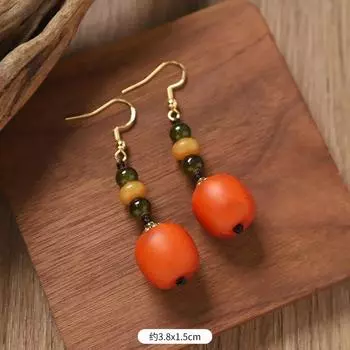 Retro beeswax earrings, niche design, high-end temperament long female earrings, earrings.