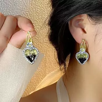 Ретро блестящие черные серьги Love Super Shine Diamond Drop Earrings Crystal Earrings Earrings Earrings Advanced Ear Buckle Temperament