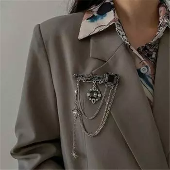 Ретро Броши Украшения Грудь Цепочка Ключ Форма Брошь Кисточка Подвеска Брошь Темный Стиль Пальто Аксессуары 15*7.5cm чёрный