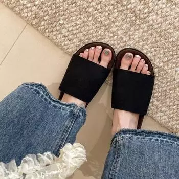 Retro color one-pedal flat-bottomed slippers women s new one-character round head outer slippers women s beach shoes 35