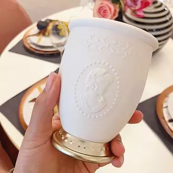 Ретро держатель для кистей для макияжа с тиснением для портрета, косметические инструменты, расческа для хранения ручек