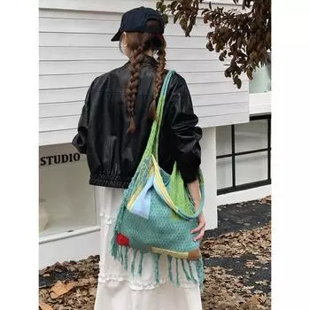 Ретро-дизайн с кисточками, литературная и универсальная шерстяная плетеная сумка, контрастный цвет, рюкзак через плечо, короткая дорожная сумка
