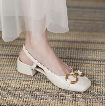 Ретро французская пряжка на лошади из мягкой кожи сандалии с сумкой на голове женские летние сандалии на среднем каблуке мягкая подошва удобные квадратные сандалии сзади пустые толстые каблуки одинарные ш 35 белый