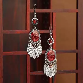 Retro fringed earrings, niche design sense, classical temperament earrings, women s long earrings.